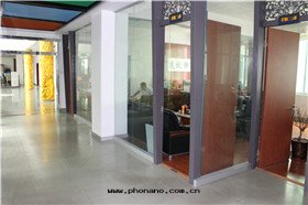 辦(bàn)公(gōng)區(qū)