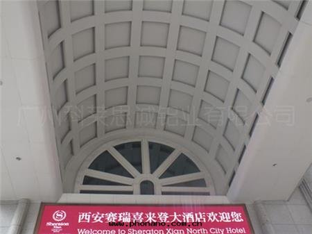 鋁(lǚ)瓦(wǎ)楞闆 鋁(lǚ)瓦(wǎ)楞闆