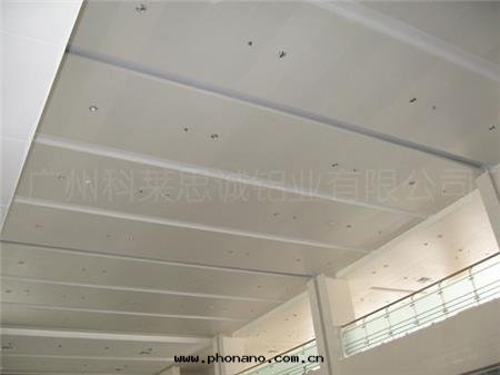 鋁(lǚ)瓦楞板 鋁(lǚ)瓦楞板