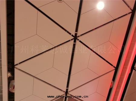 造型鋁(lǚ)扣闆 造型鋁(lǚ)扣闆