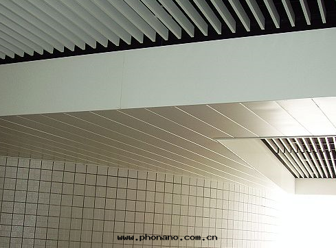 鋁(lǚ)蜂窩闆基本(běn)特(tè)性(xìng)和(hé)應(yìng)用(yòng)情(qíng)況