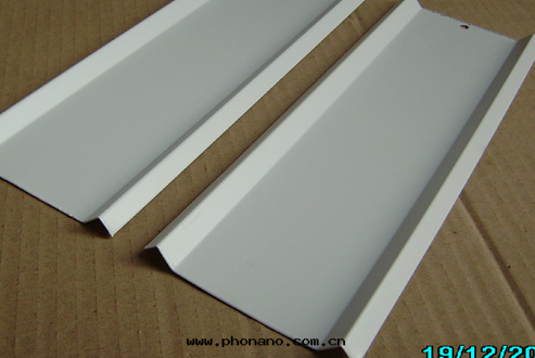 鋁(lǚ)蜂窩闆的(de)發(fà)展方向(xiàng)