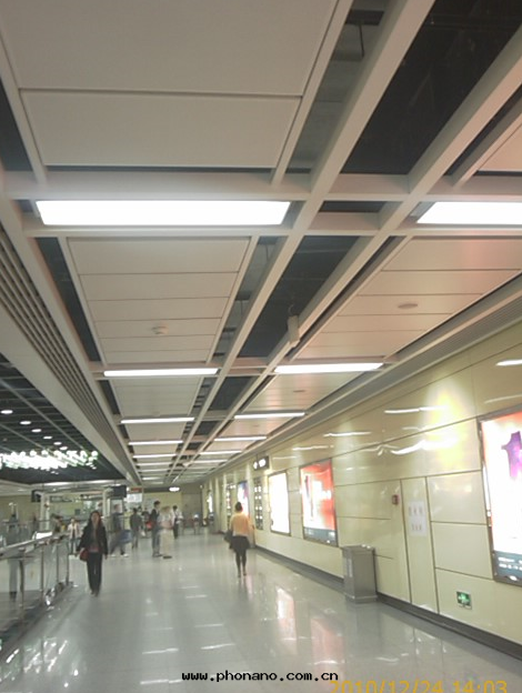 蜂窩鋁(lǚ)闆的(de)發(fà)展史