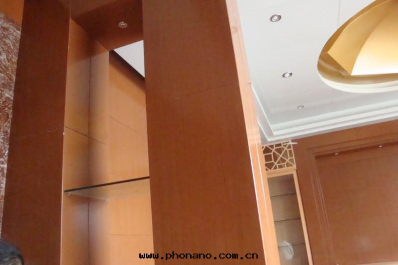 鋁(lǚ)單闆特(tè)性(xìng)介紹