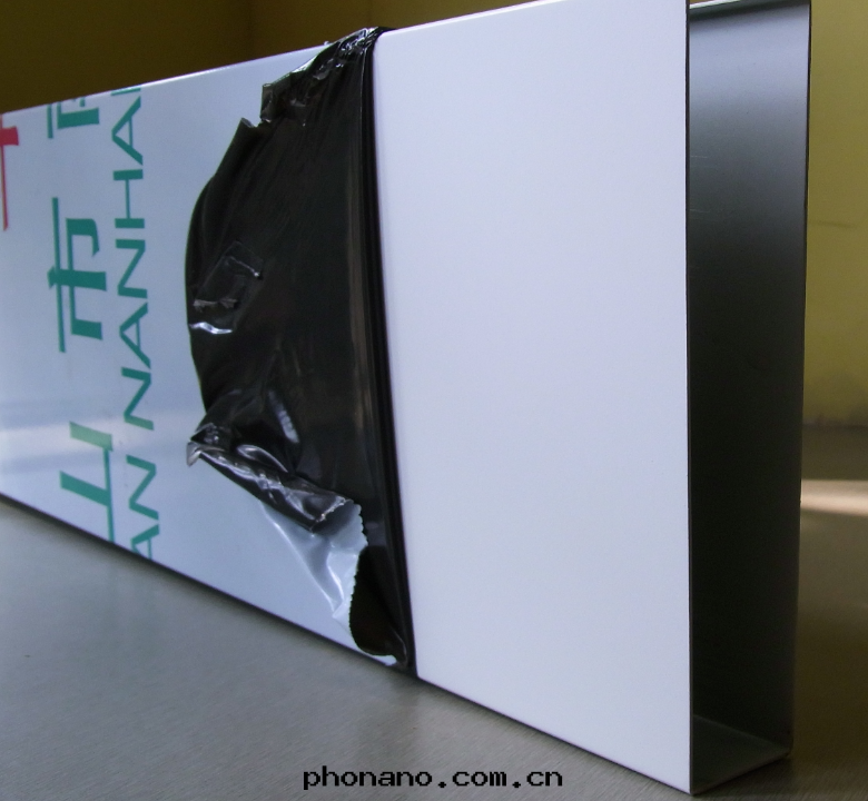 鋁(lǚ)蜂窩闆真(zhēn)的(de)那(nà)麼(me)好(hǎo)嗎?用(yòng)鋁(lǚ)蜂窩闆代(dài)替傳統牆(qiáng)面(miàn)? 鋁(lǚ)蜂窩闆真(zhēn)的(de)那(nà)麼(me)好(hǎo)嗎?用(yòng)鋁(lǚ)蜂窩闆代(dài)替傳統牆(qiáng)面(miàn)?