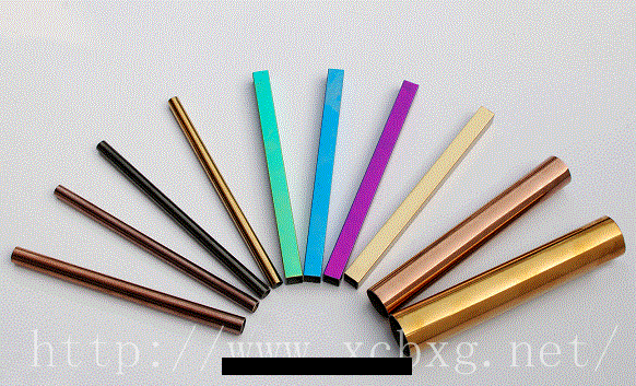 鋁(lǚ)蜂窩闆的(de)蜂窩夾层(céng)