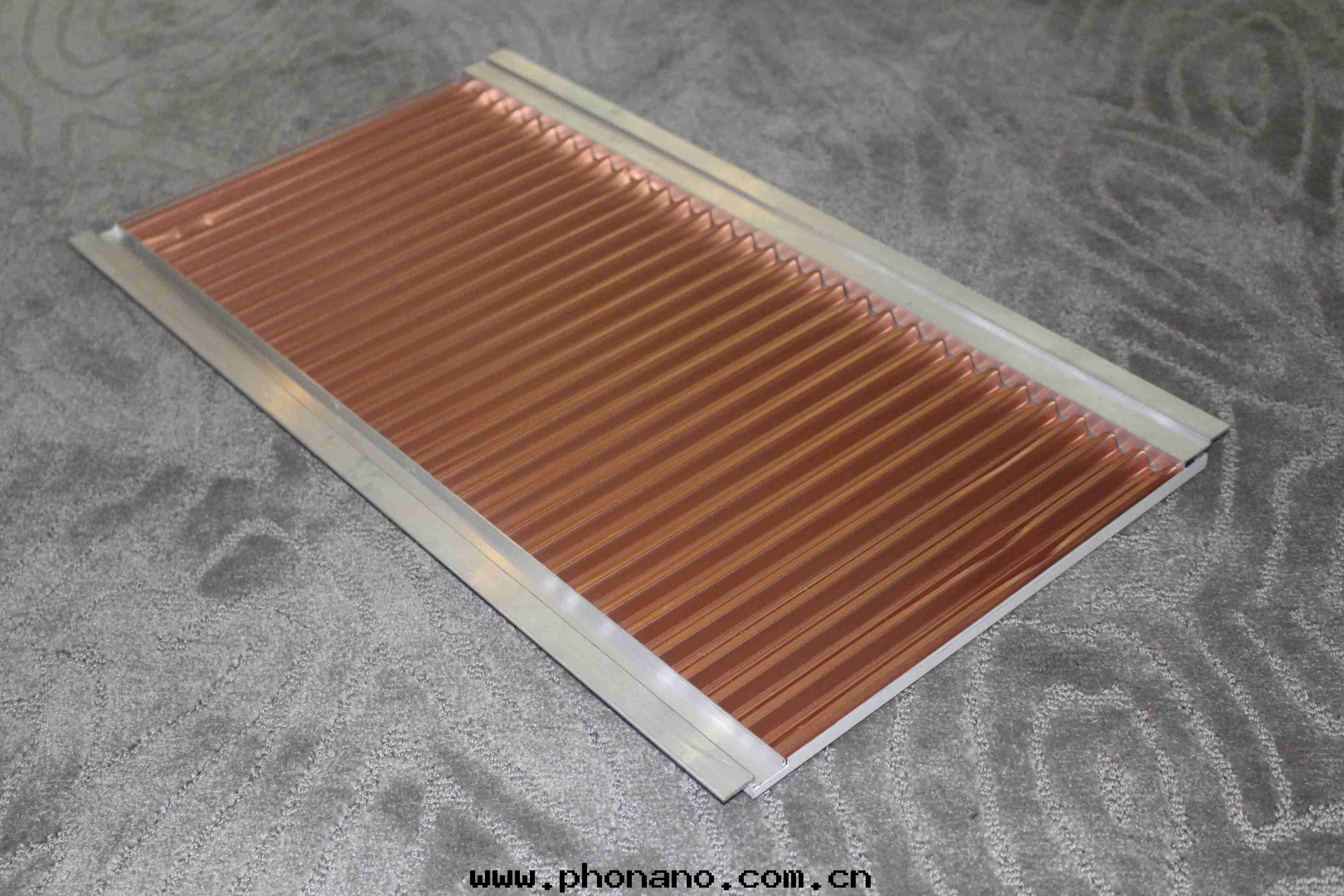 瓦(wǎ)楞闆鋁(lǚ)闆一(yī)般價格是(shì)多(duō)少?