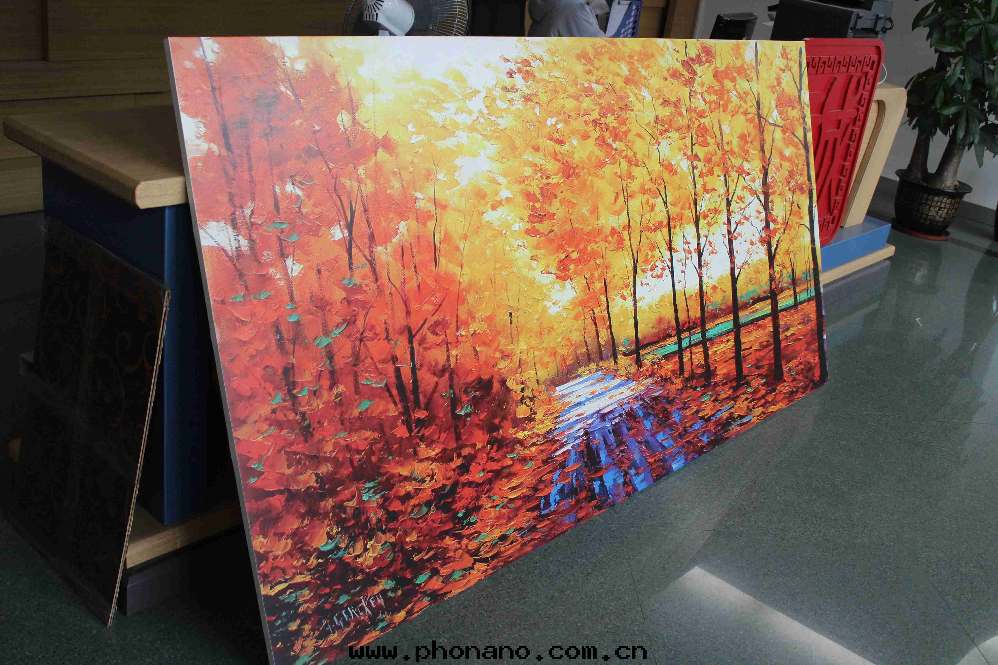 鋁(lǚ)蜂窩闆采用(yòng)3003西(xī)南(nán)鋁(lǚ)作为(wèi)面(miàn)闆和(hé)底闆