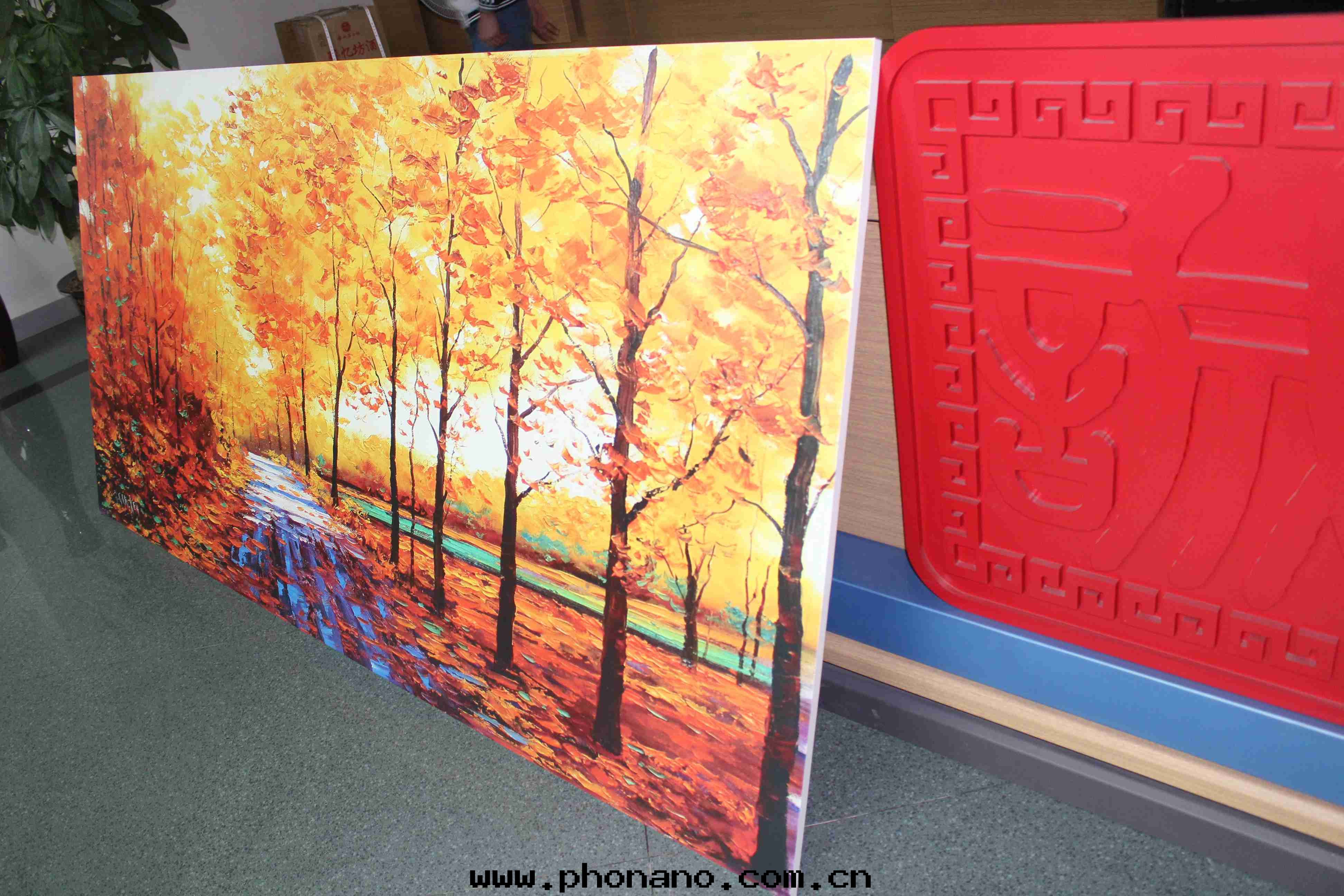 鋁(lǚ)蜂窩闆中(zhōng)鋁(lǚ)蜂窩芯的(de)優點(diǎn)有(yǒu)哪些(xiē)?