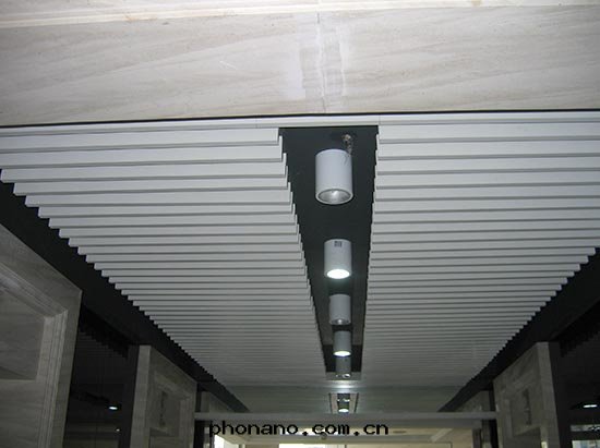 鋁(lǚ)單闆幕牆(qiáng)