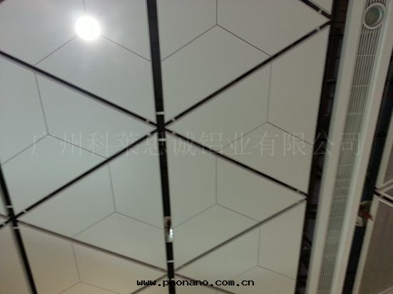 造型鋁(lǚ)扣闆 造型鋁(lǚ)扣闆