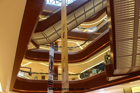 鋁(lǚ)蜂窩闆案(àn)例