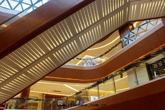 鋁(lǚ)蜂窩闆案(àn)例