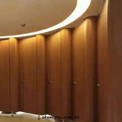 鋁(lǚ)蜂窩闆衛生(shēng)間(jiān)隔斷