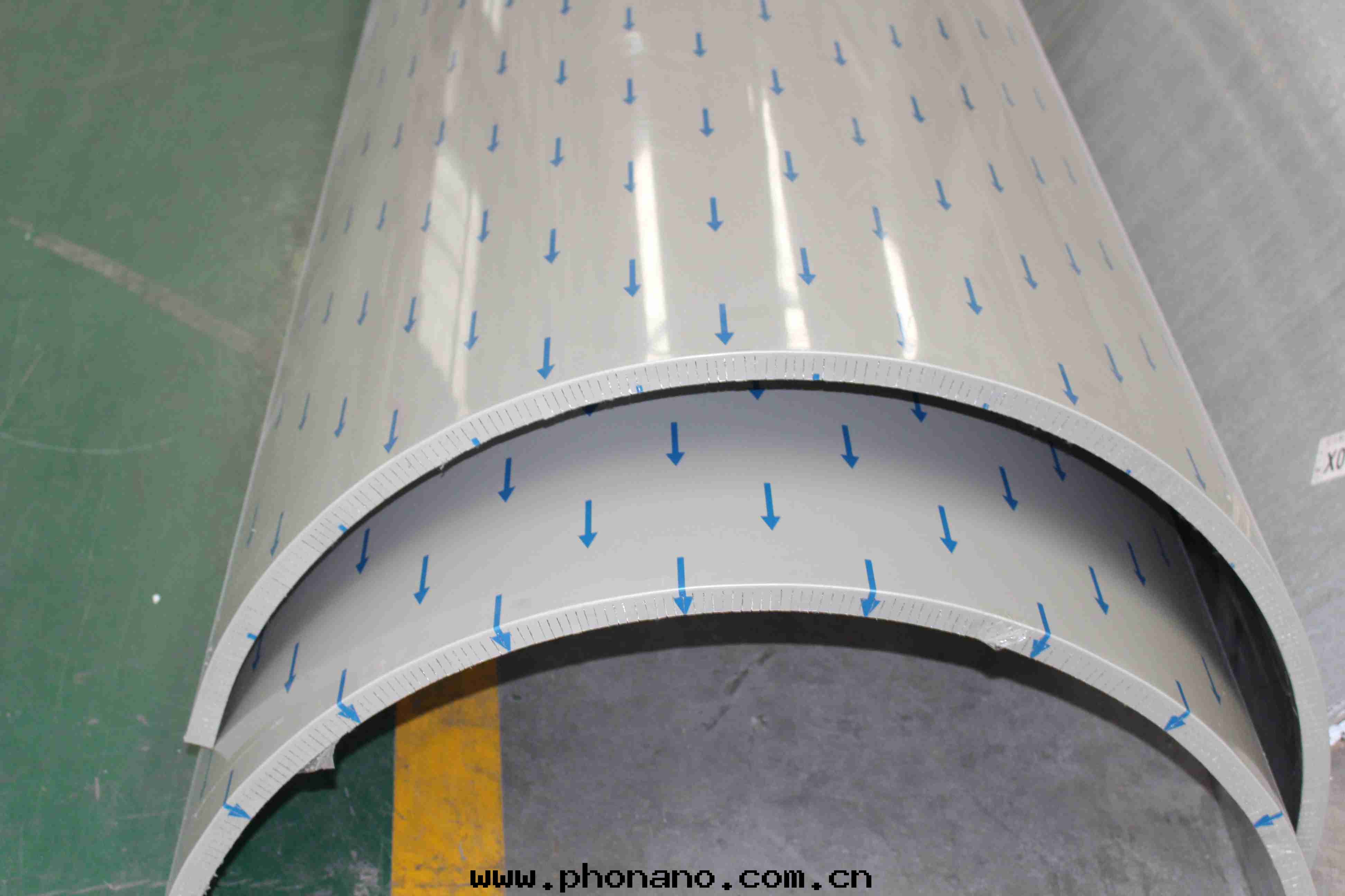 弧形鋁(lǚ)蜂窩板